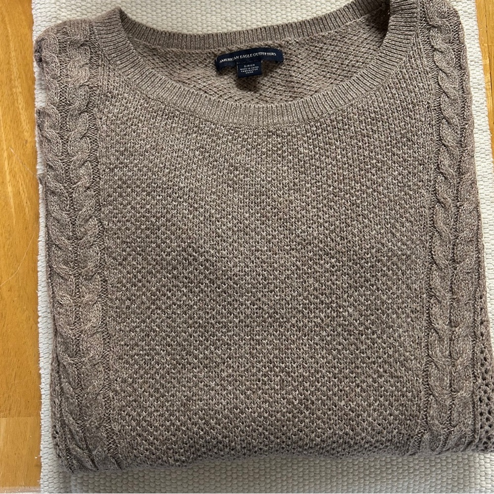 American Eagle brown cable knit sweater